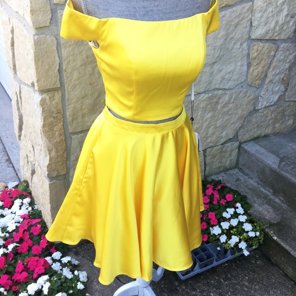 yellow 2 piece homecoming dress